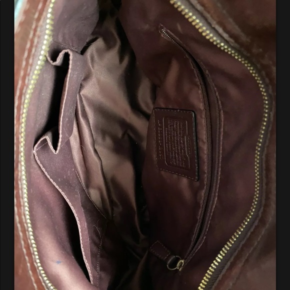 Beautiful, gently used Coach bag. Such an amazing color for fall! 🍁🍂 - Picture 5 of 8